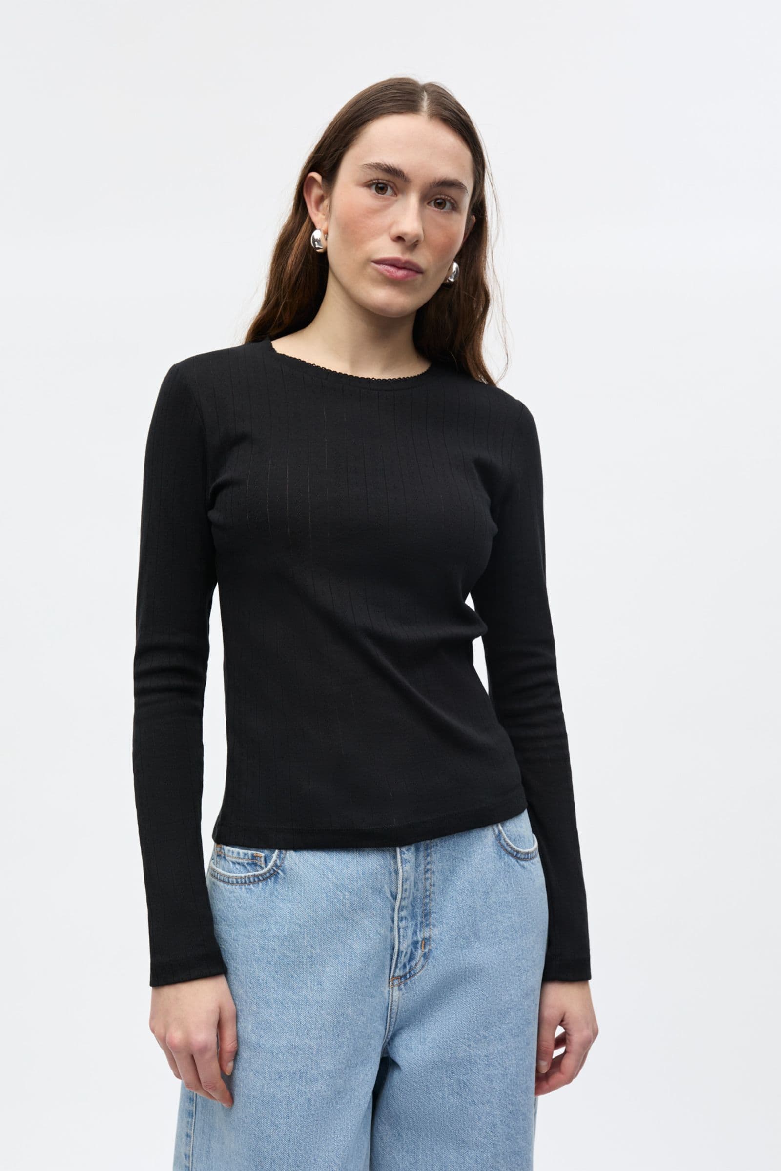 ENVOLVI LS TEE 7090 Black