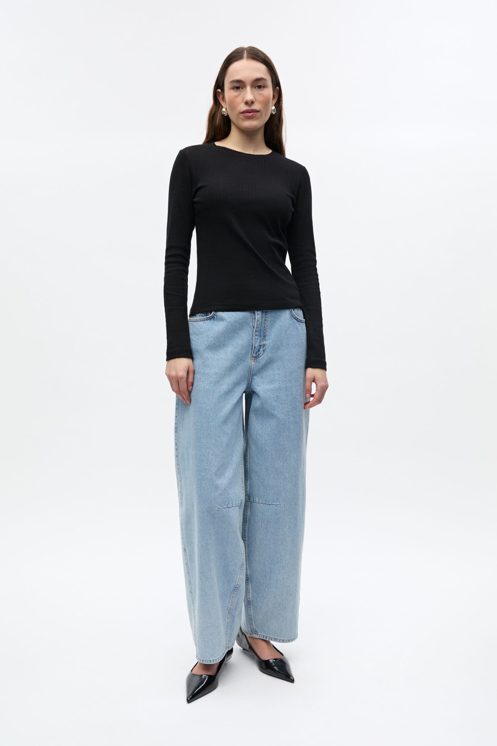 ENVOLVI LS TEE 7090 Black