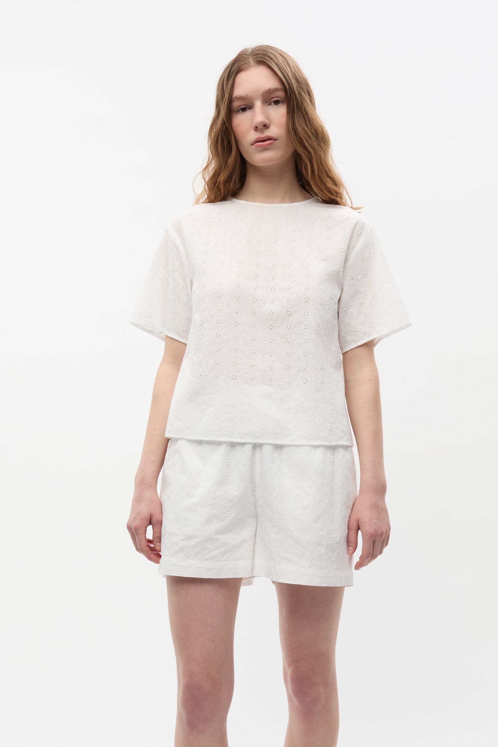 ENELISA SS SHIRT EMB 7243 Bright White EMB