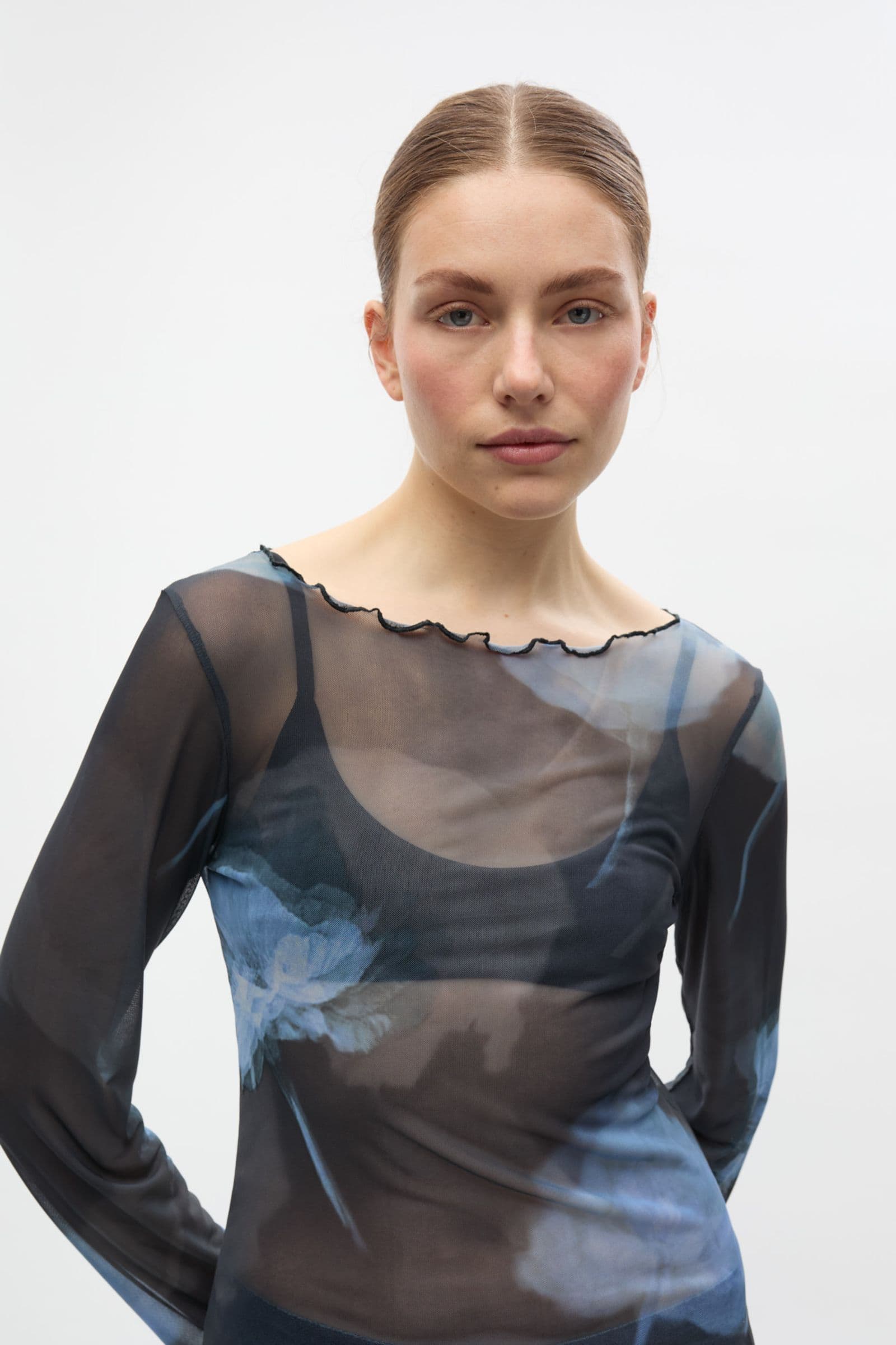 ENNICOLA LS TOP AOP 7042 Winter Garden