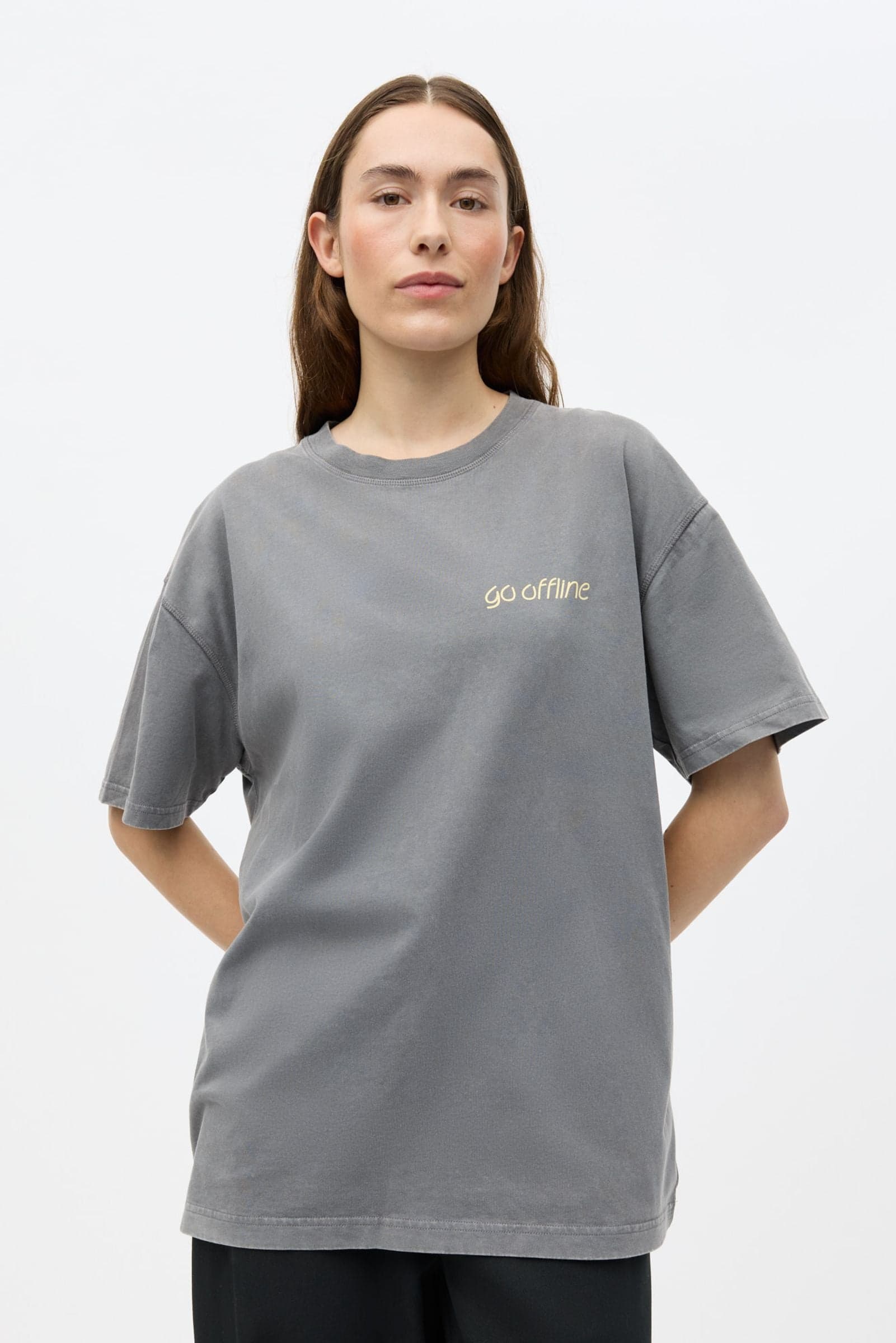 ENKULLA SS TEE PRINT WASH 5310 Washed Dine